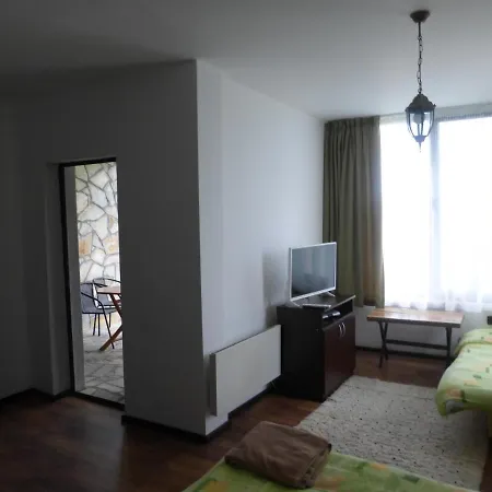 Karadzhovata Kashta 3*