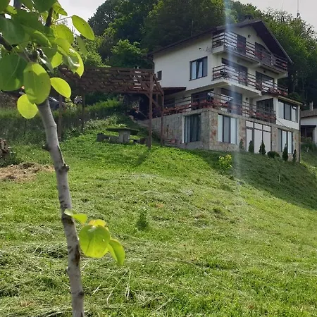 Affittacamere Karadzhovata Kashta 3*