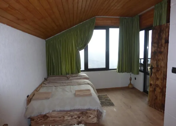 ゲストハウス Karadzhovata Kashta 3*